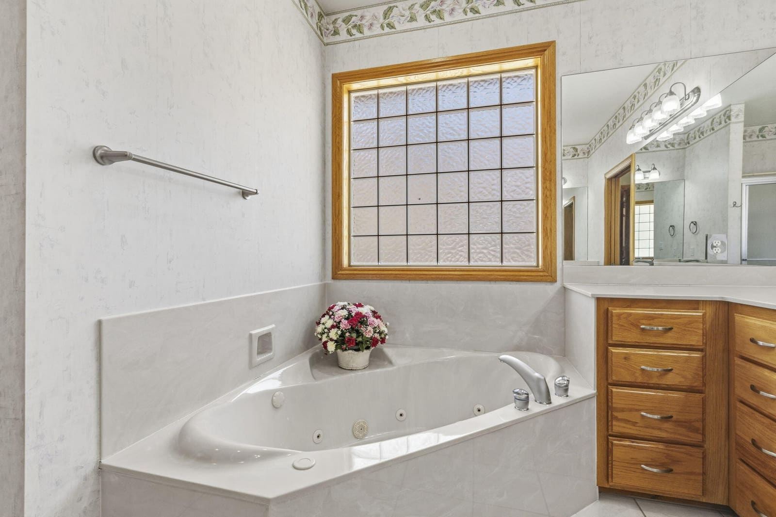 29-web-or-mls-DSC05897 at 2411 W Dearborn Street, Springfield, MO 65807