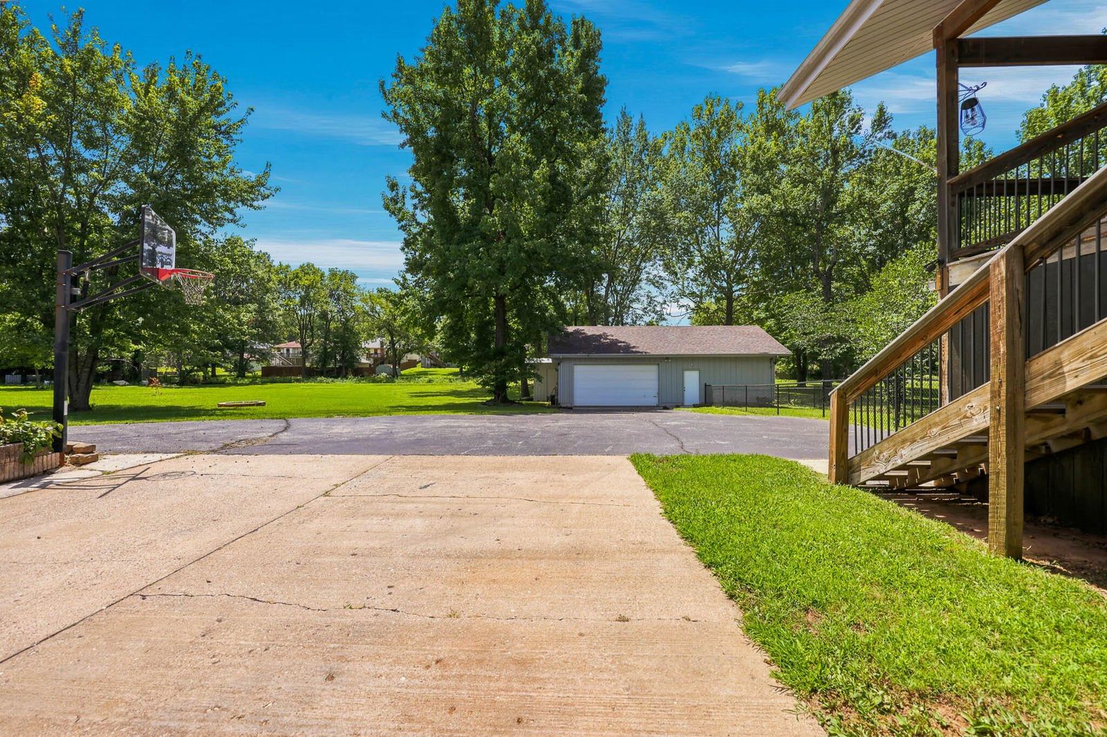 33-Camorene_031 at 1050 E Camorene Street, Springfield, MO 65803