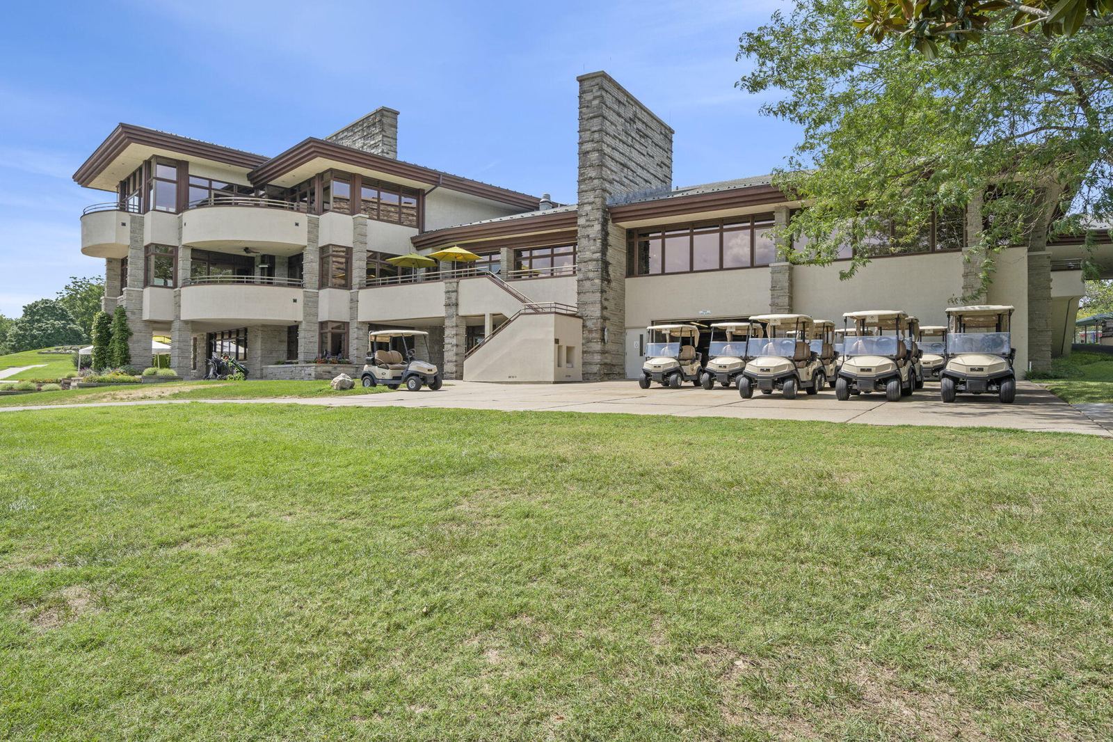 108-web-or-mls-DSC08937 at 3936 E Glen Abbey Drive, Springfield, MO 65809