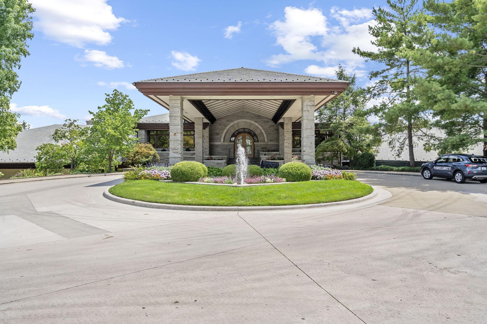 109-web-or-mls-4-web-or-mls-DSC08928 at 3936 E Glen Abbey Drive, Springfield, MO 65809