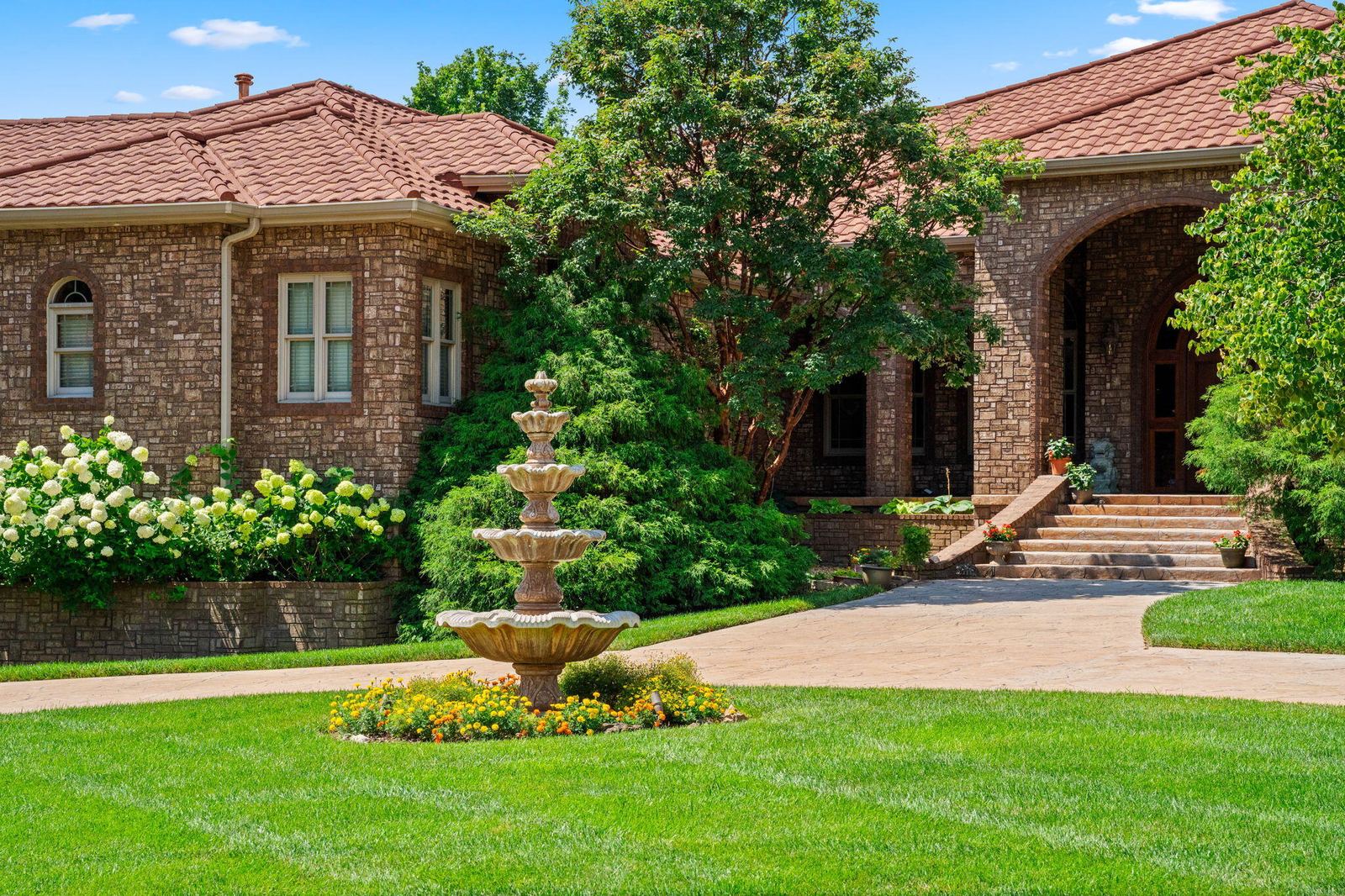 7-web-or-mls-DSC06392 at 3936 E Glen Abbey Drive, Springfield, MO 65809