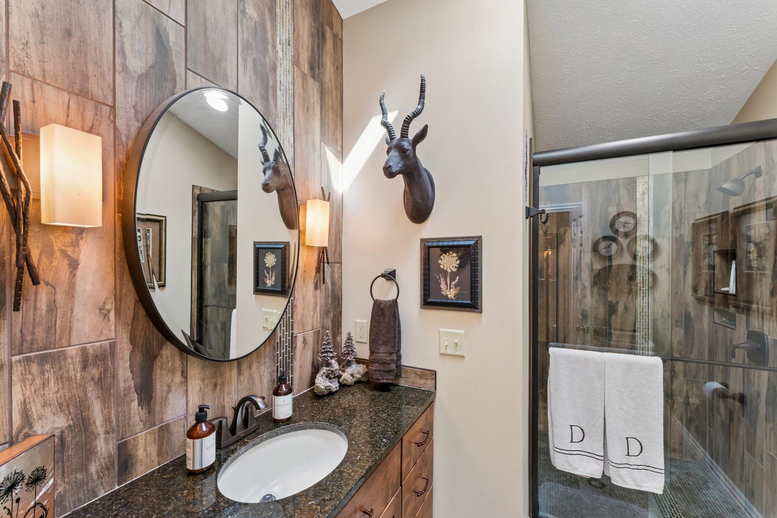 Bathroom at 4550 E Bannister Road, Springfield, MO 65809