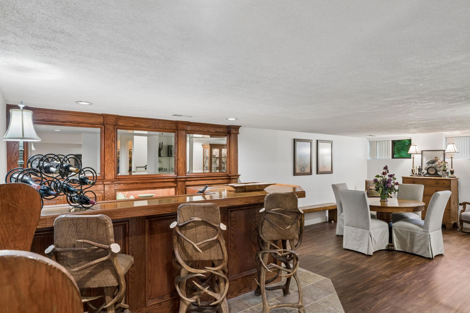 Bar at 4550 E Bannister Road, Springfield, MO 65809