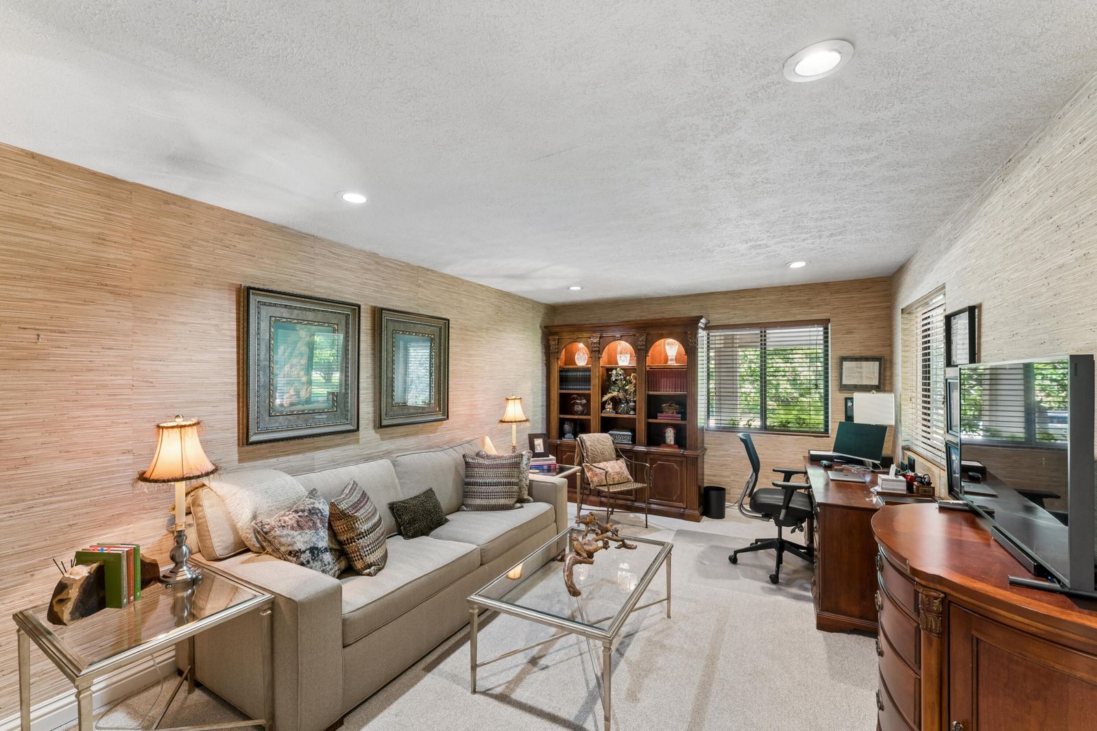 Office or bedroom at 4550 E Bannister Road, Springfield, MO 65809