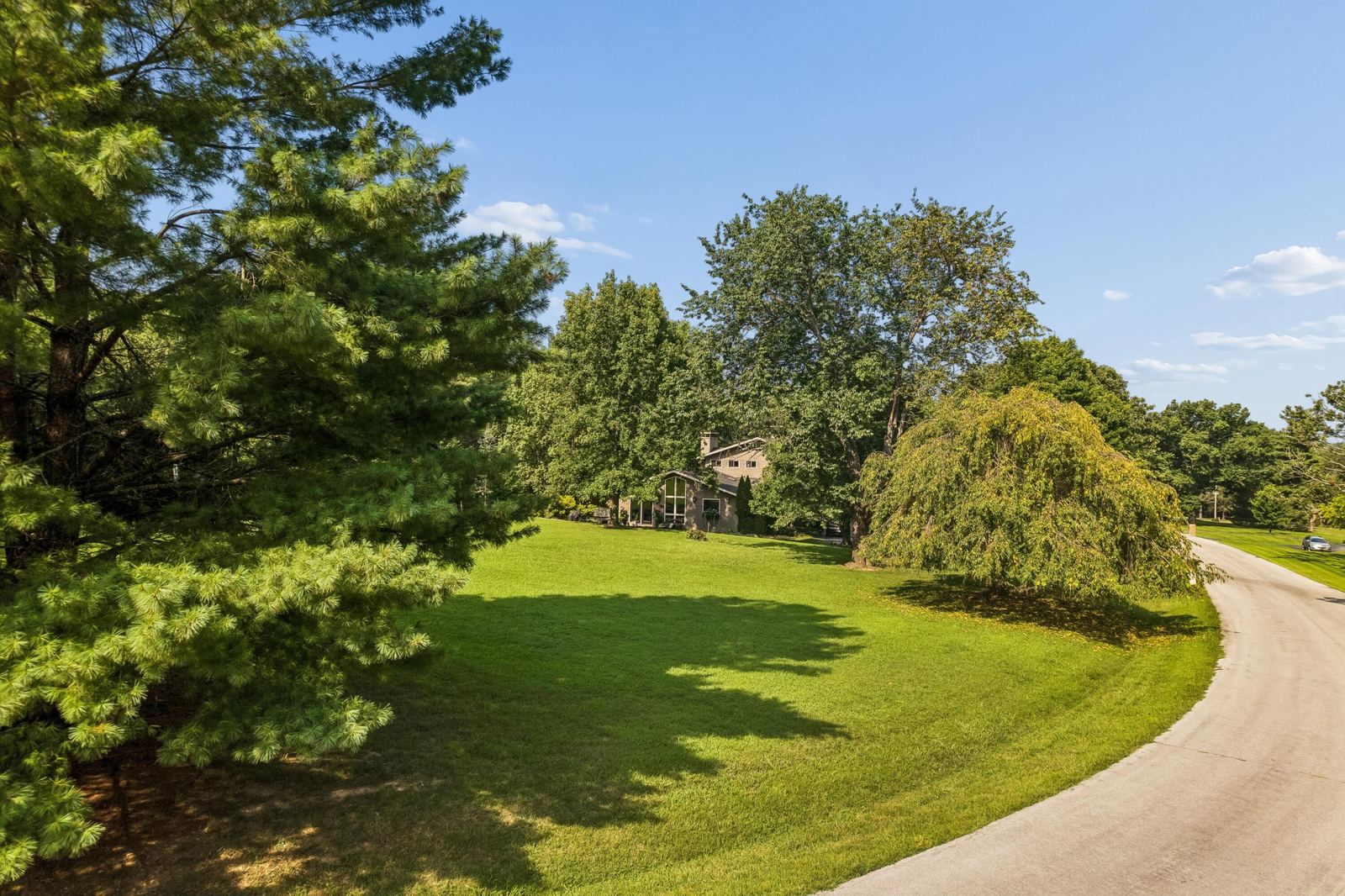 Front Yard 4 at 4550 E Bannister Road, Springfield, MO 65809