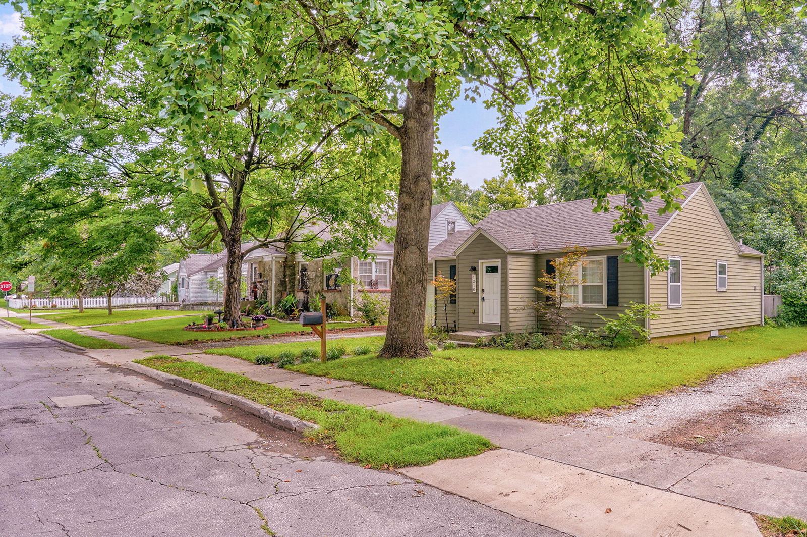 1210 S Pennsylvania Ave-1 at 1210 S Pennsylvania Avenue, Springfield, MO 65807