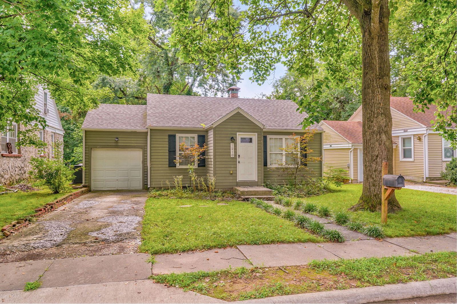 1210 S Pennsylvania Ave-2 at 1210 S Pennsylvania Avenue, Springfield, MO 65807