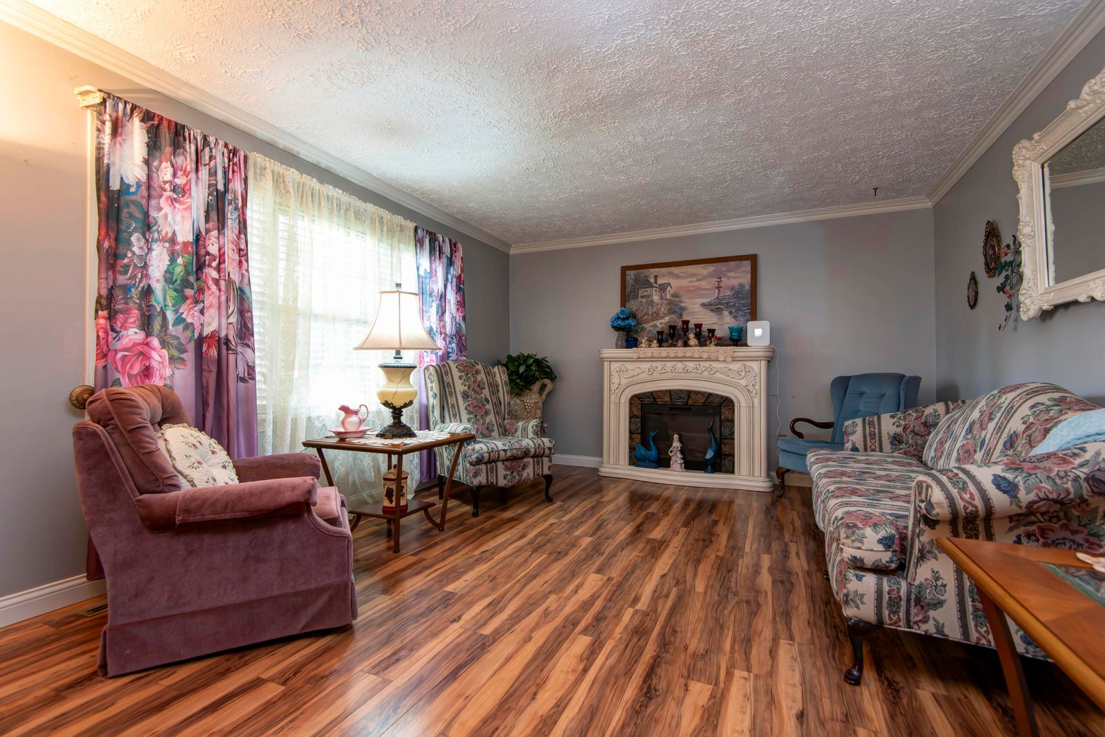 Formal Living Room at 2369 N Farm Road 101, Springfield, MO 65802