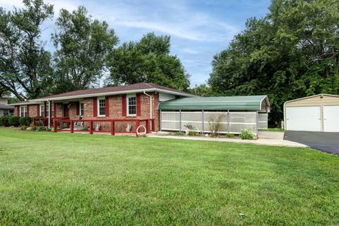 Side of House/Carport at 2369 N Farm Road 101, Springfield, MO 65802
