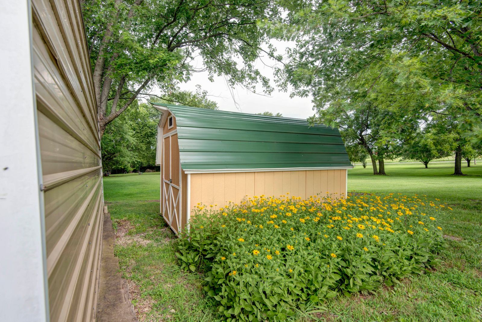 Storage Shed at 2369 N Farm Road 101, Springfield, MO 65802