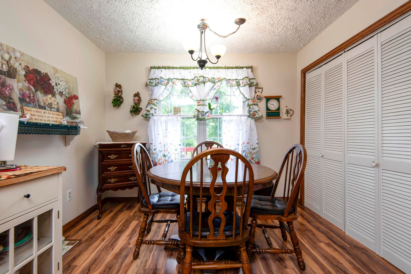 Kitchen Dining Combo/Washer and Dryer at 2369 N Farm Road 101, Springfield, MO 65802