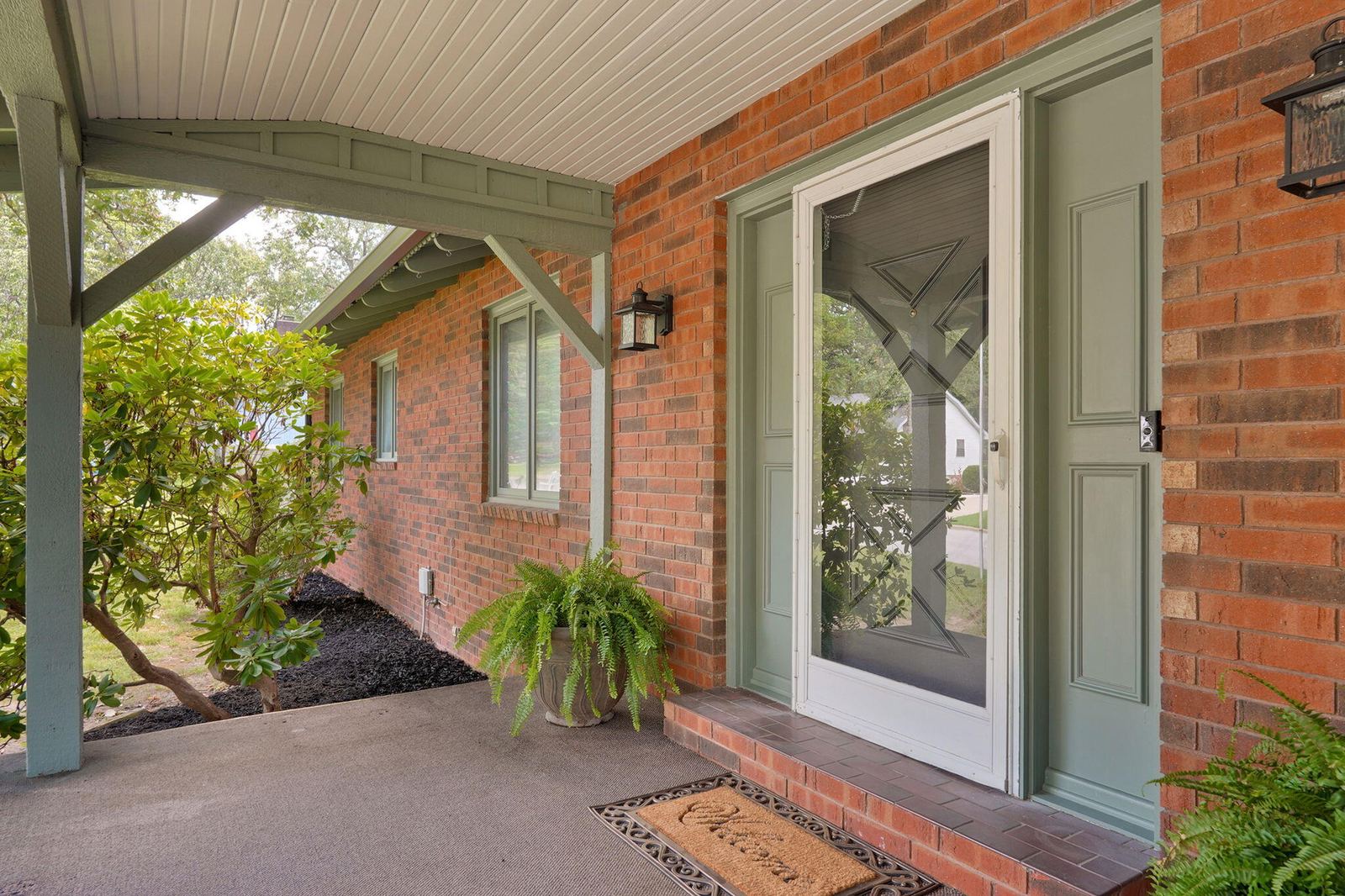 Large Covered Porch at 1214 W Beverly Hills Drive, Springfield, MO 65803