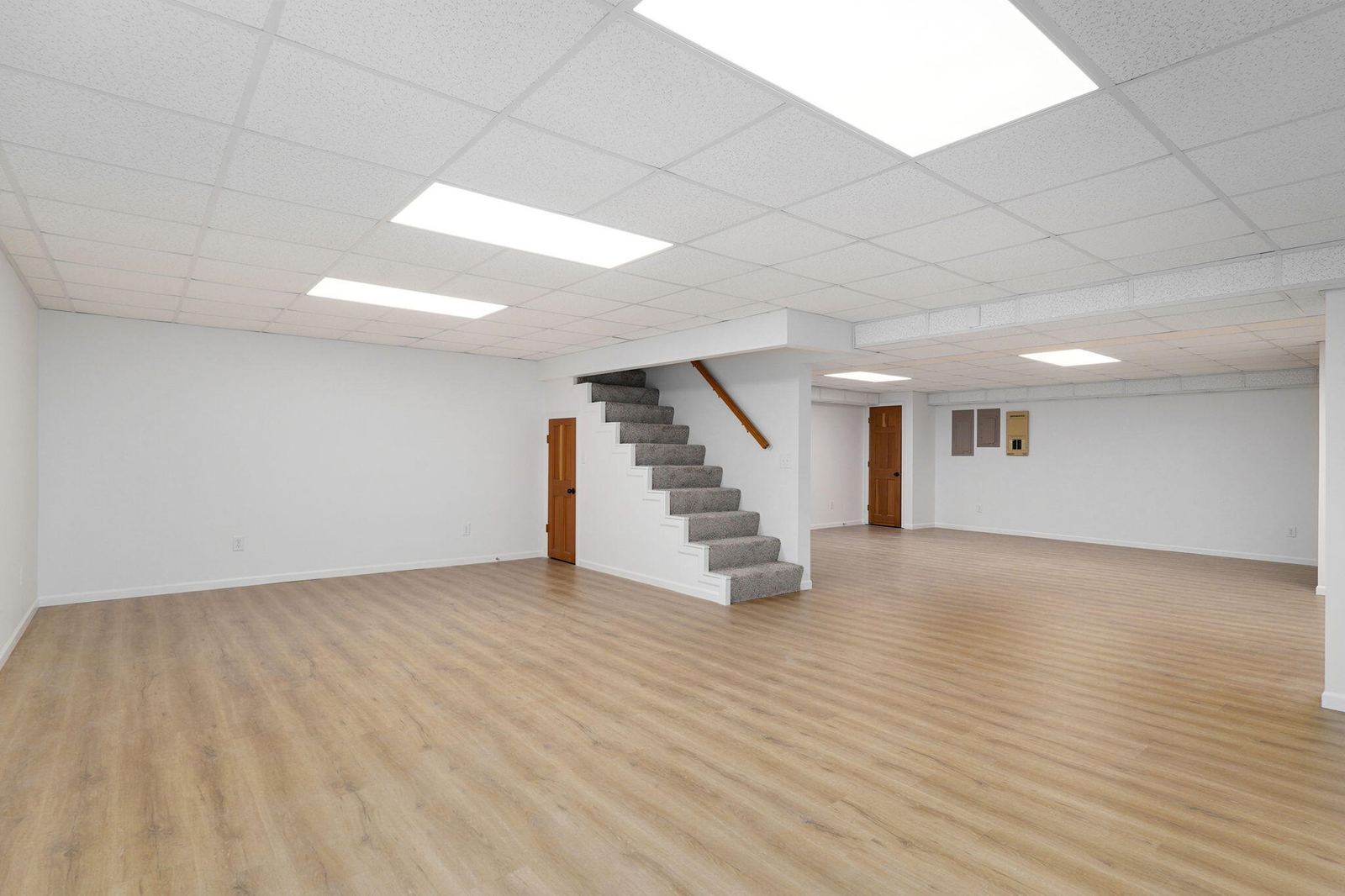 HUGE Flex Spaces at 1214 W Beverly Hills Drive, Springfield, MO 65803