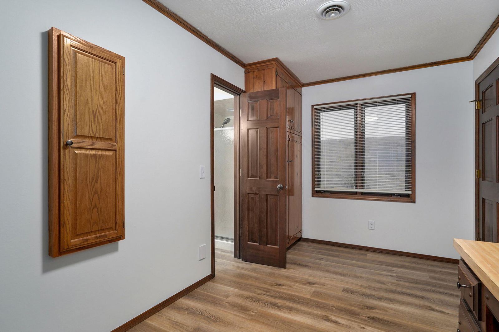 Laundry Room at 1214 W Beverly Hills Drive, Springfield, MO 65803