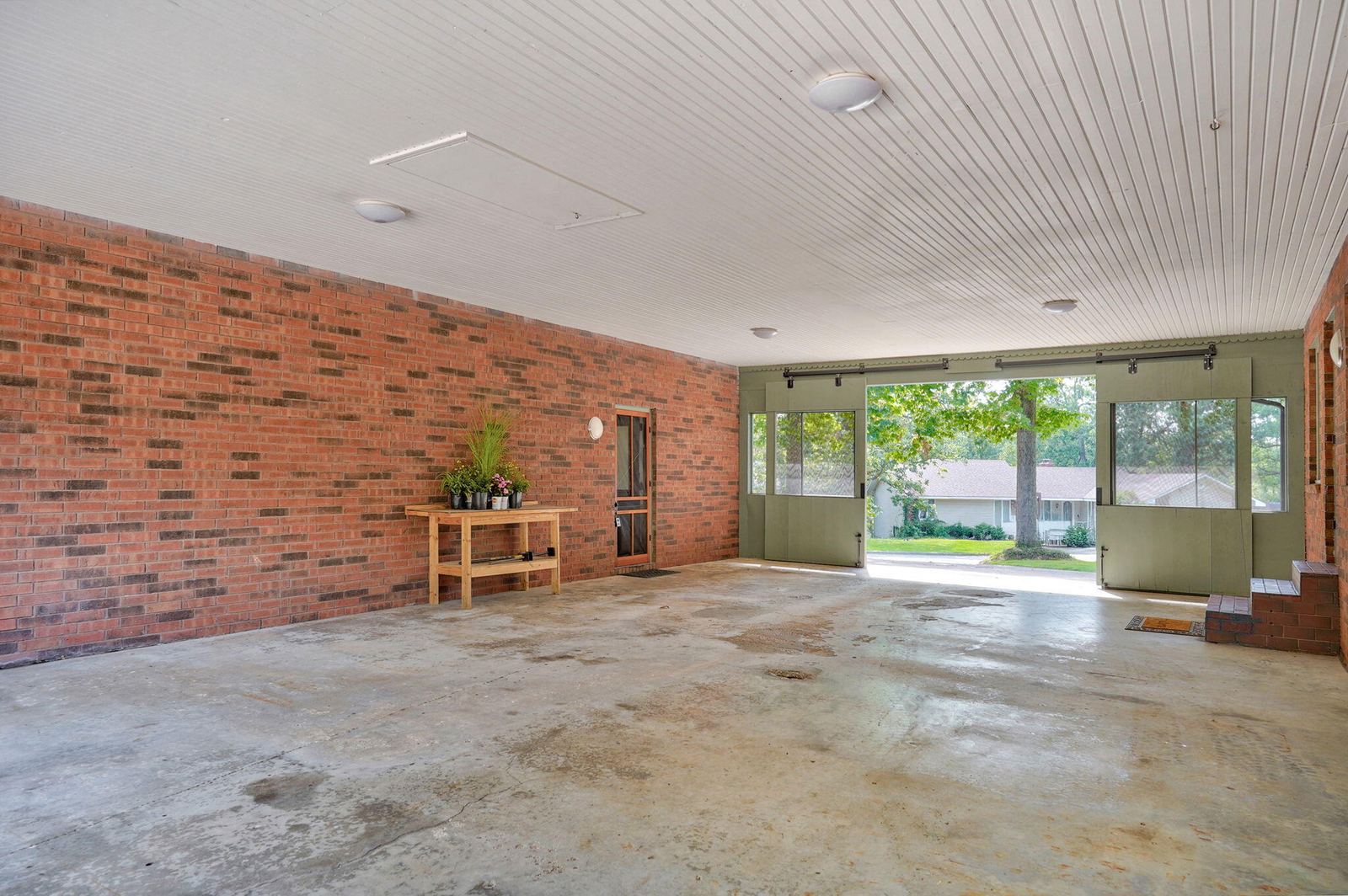 Covered Attached Breezeway/Carport at 1214 W Beverly Hills Drive, Springfield, MO 65803