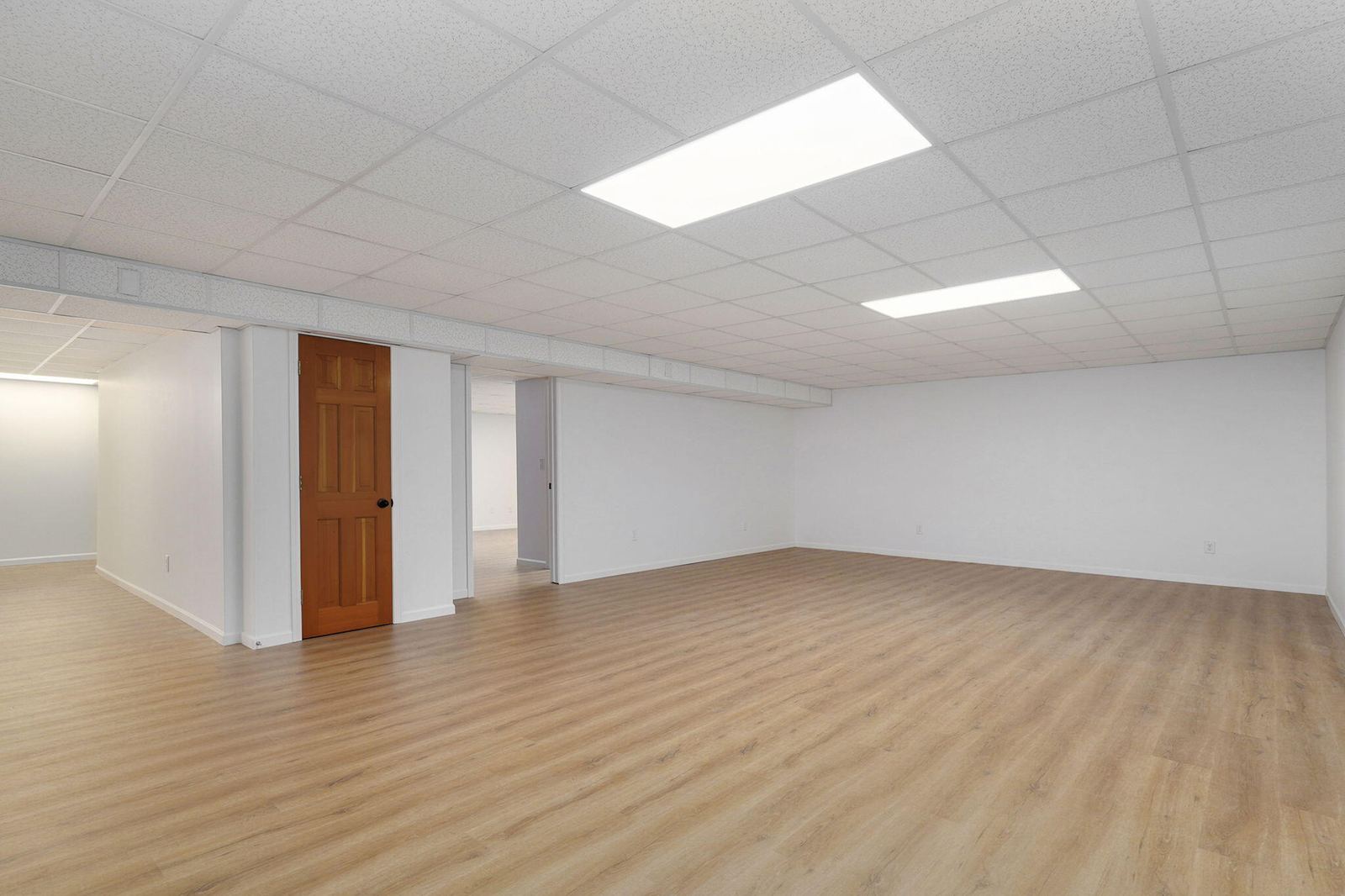 Family Room at 1214 W Beverly Hills Drive, Springfield, MO 65803