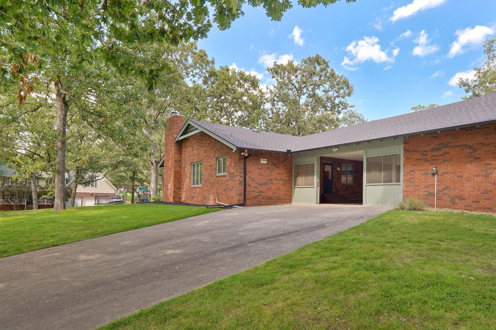 Covered Attached Breezeway/Carport at 1214 W Beverly Hills Drive, Springfield, MO 65803