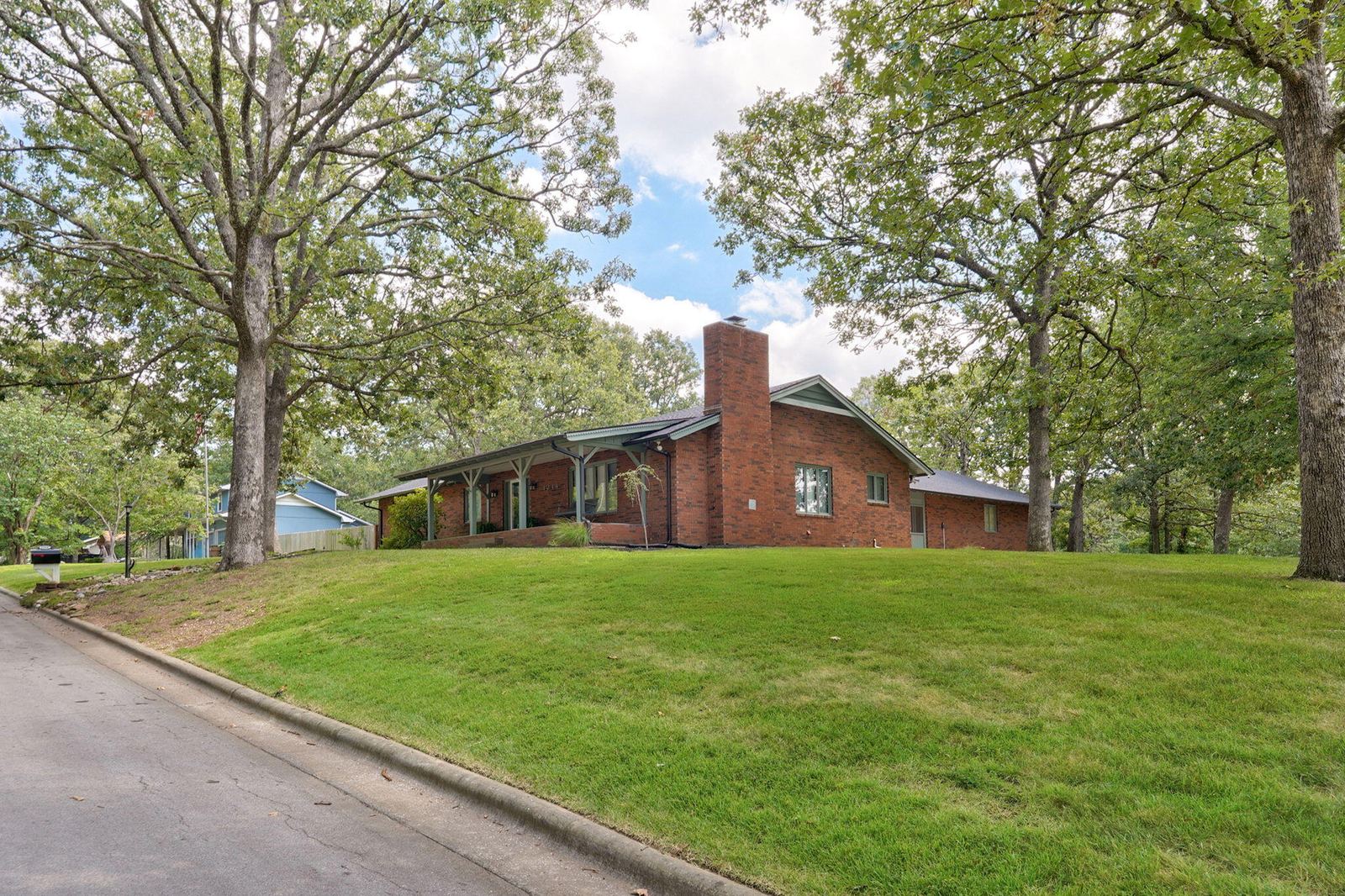 Beverly Hills Estates at 1214 W Beverly Hills Drive, Springfield, MO 65803