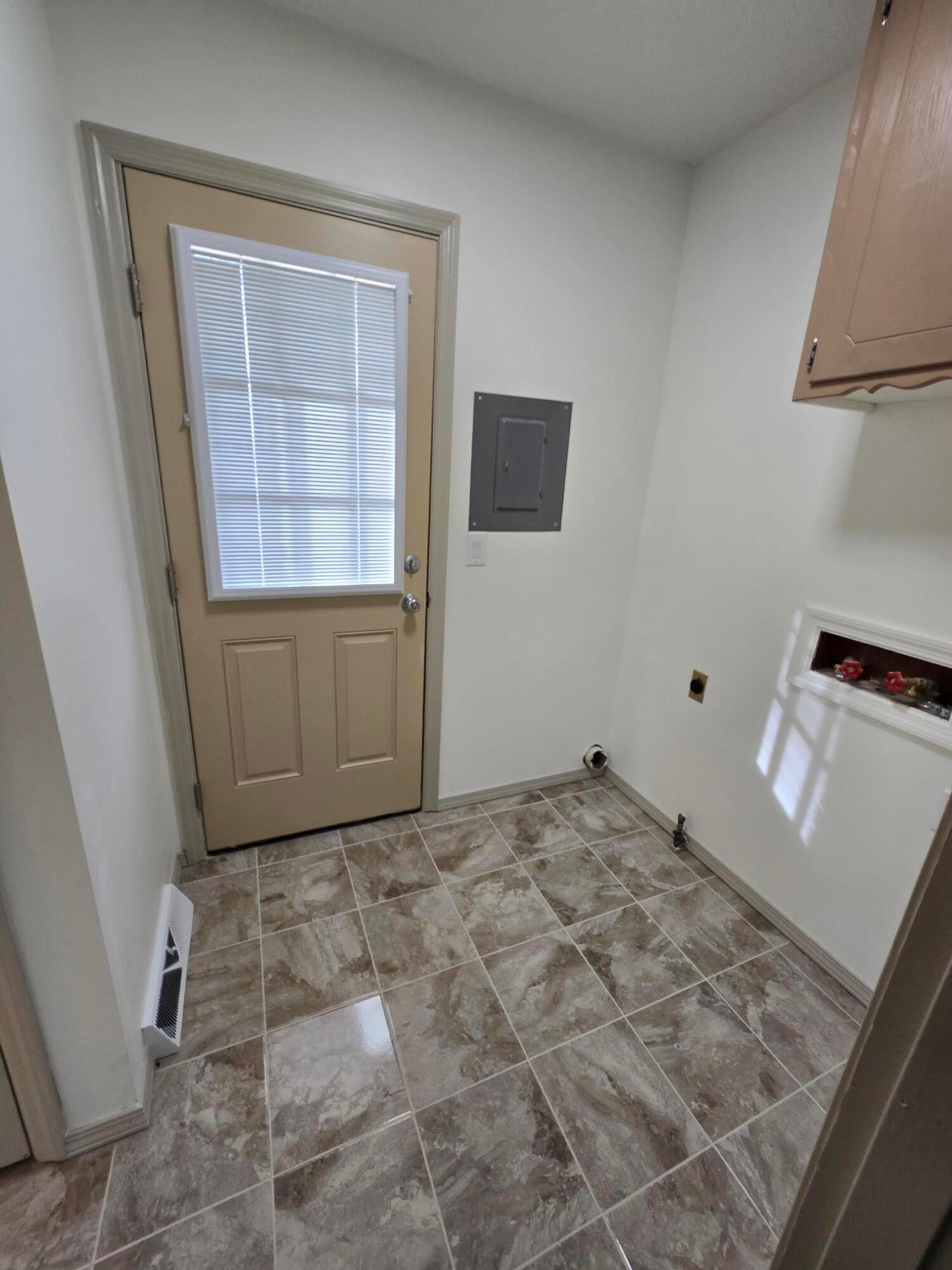20251211_142604 at 4321 S Ridgecrest Drive, Springfield, MO 65810