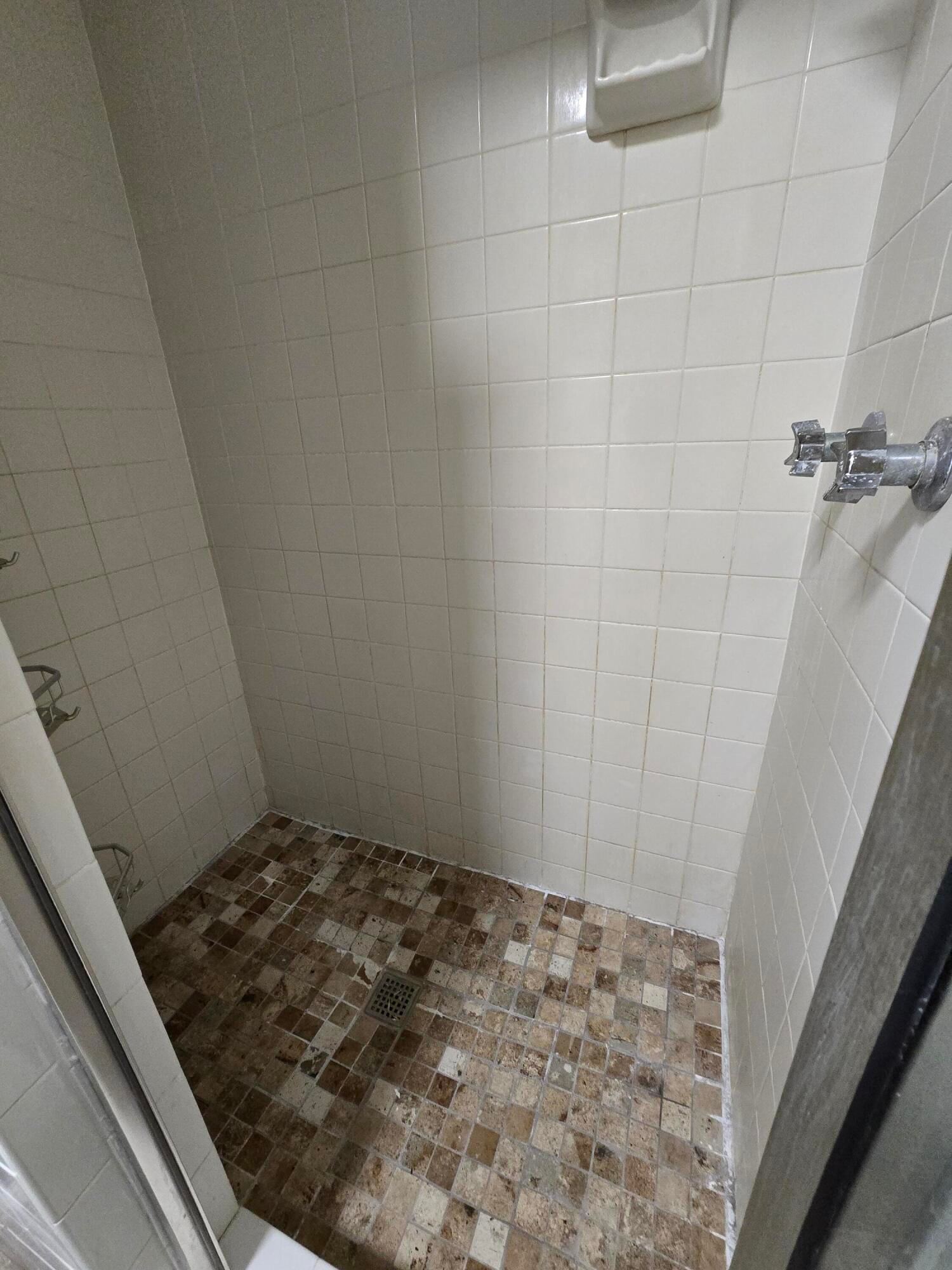 20251211_142713 at 4321 S Ridgecrest Drive, Springfield, MO 65810
