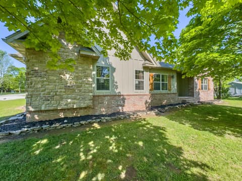 Front of 555 E Farm Road 84, Springfield, MO 65803