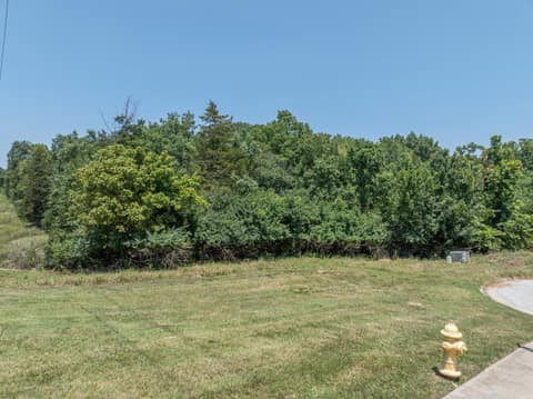 Front of 5423 S Ridge Top Avenue, Springfield, MO 65804