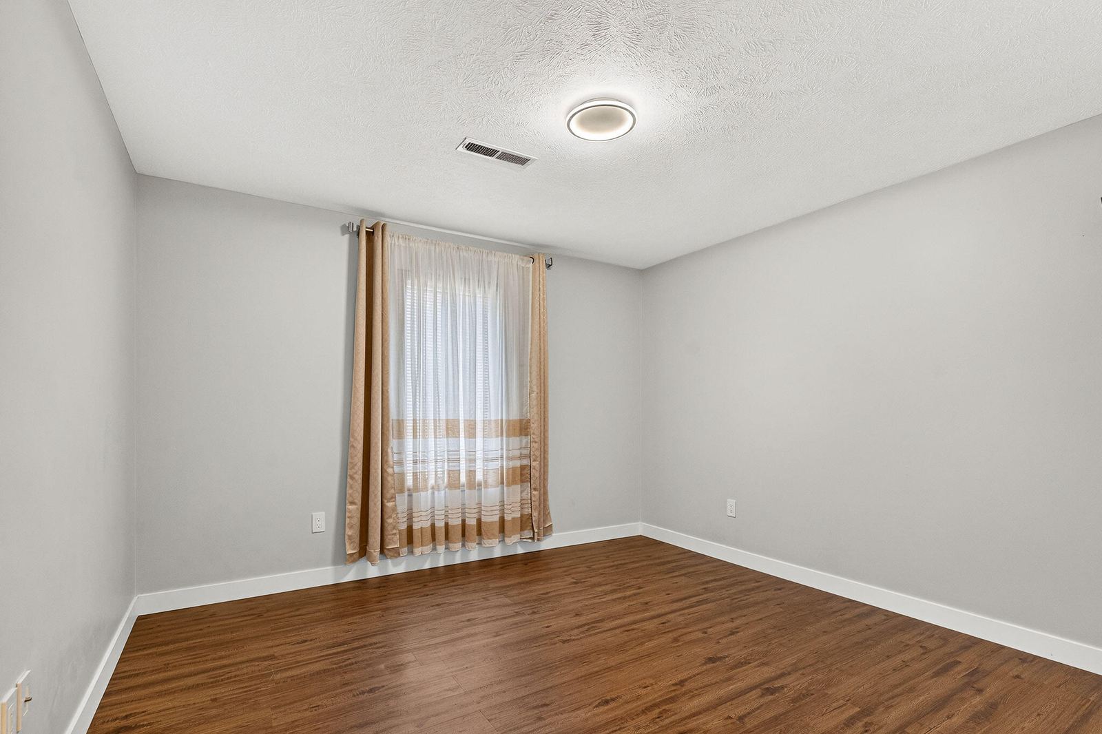 1854Oakmont-44 at 1854 S Oakmont Avenue, Springfield, MO 65809
