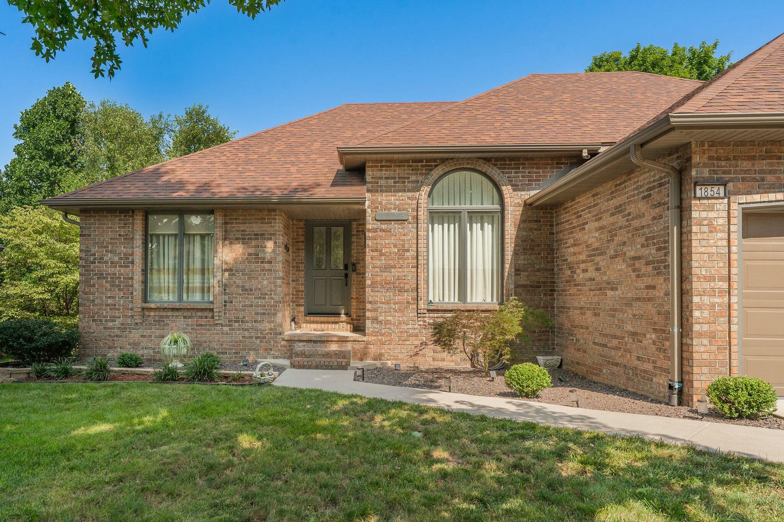 1854Oakmont-3 at 1854 S Oakmont Avenue, Springfield, MO 65809