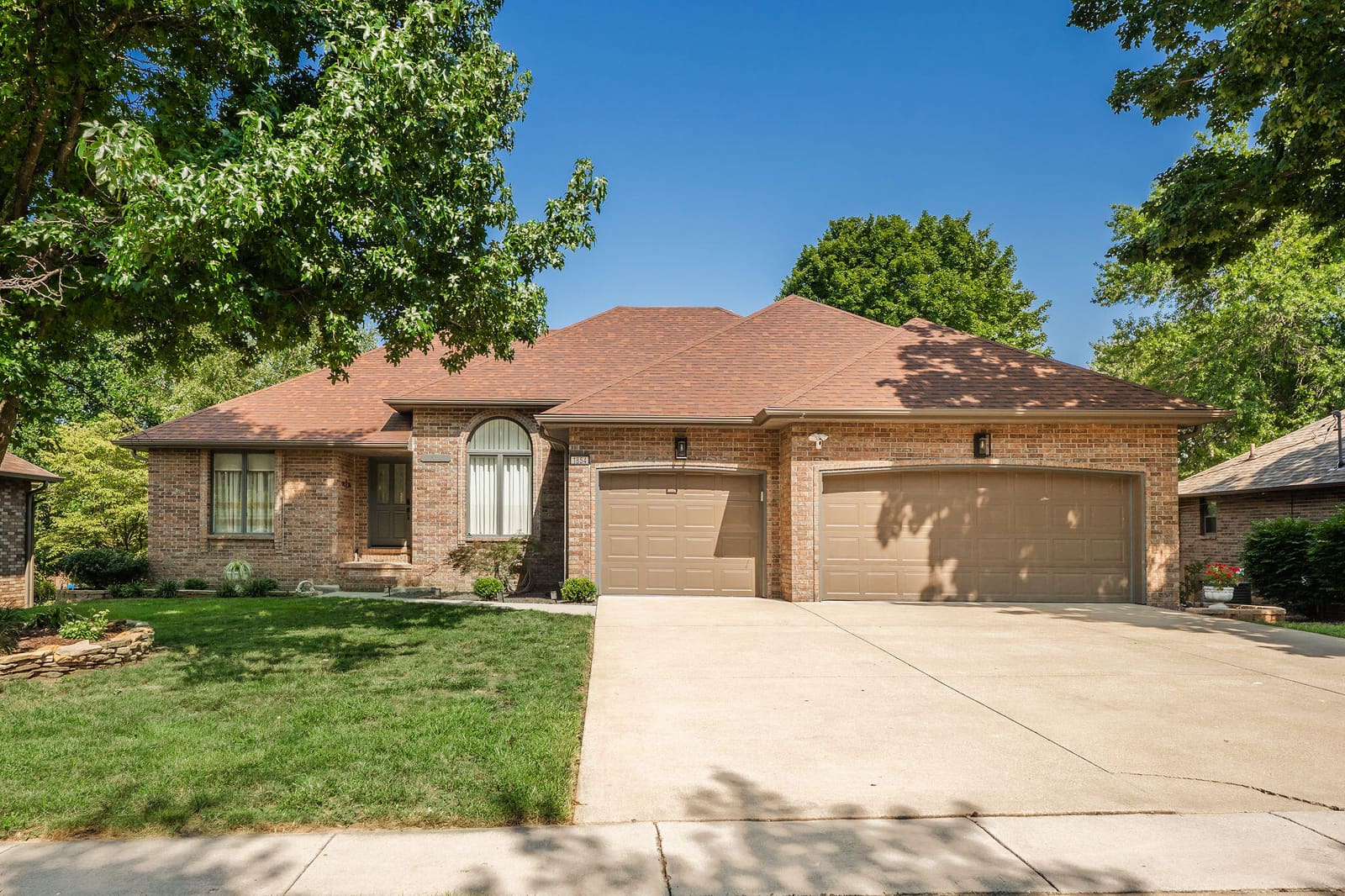 1854Oakmont-2 at 1854 S Oakmont Avenue, Springfield, MO 65809