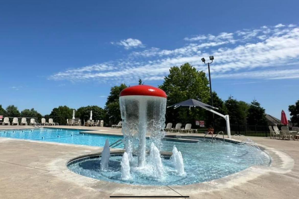 22) 74743-6a5ff14f12c32 at 3702 E Dartmoor Court, Springfield, MO 65802