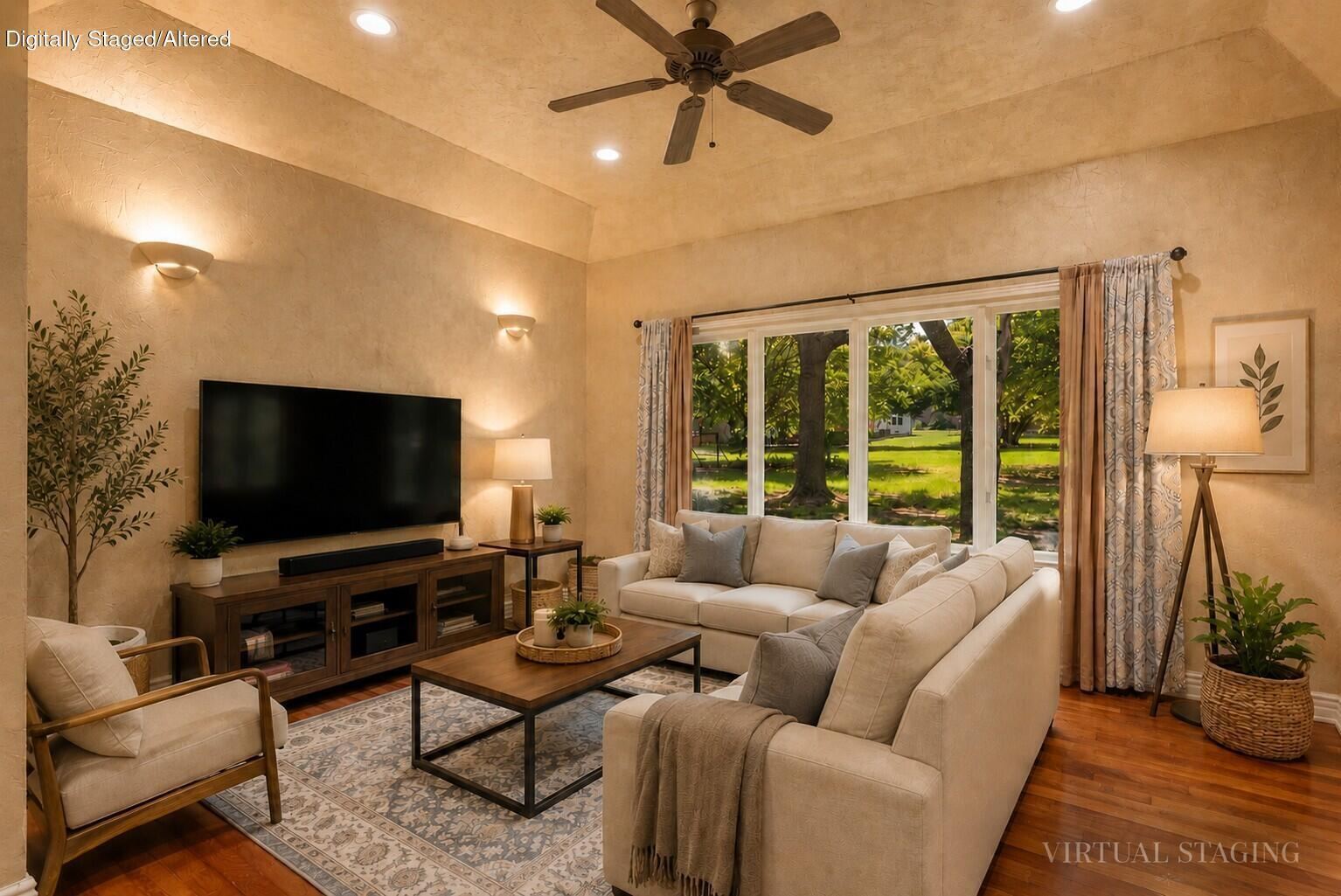 2) 74743-6a613e1730039 at 3702 E Dartmoor Court, Springfield, MO 65802