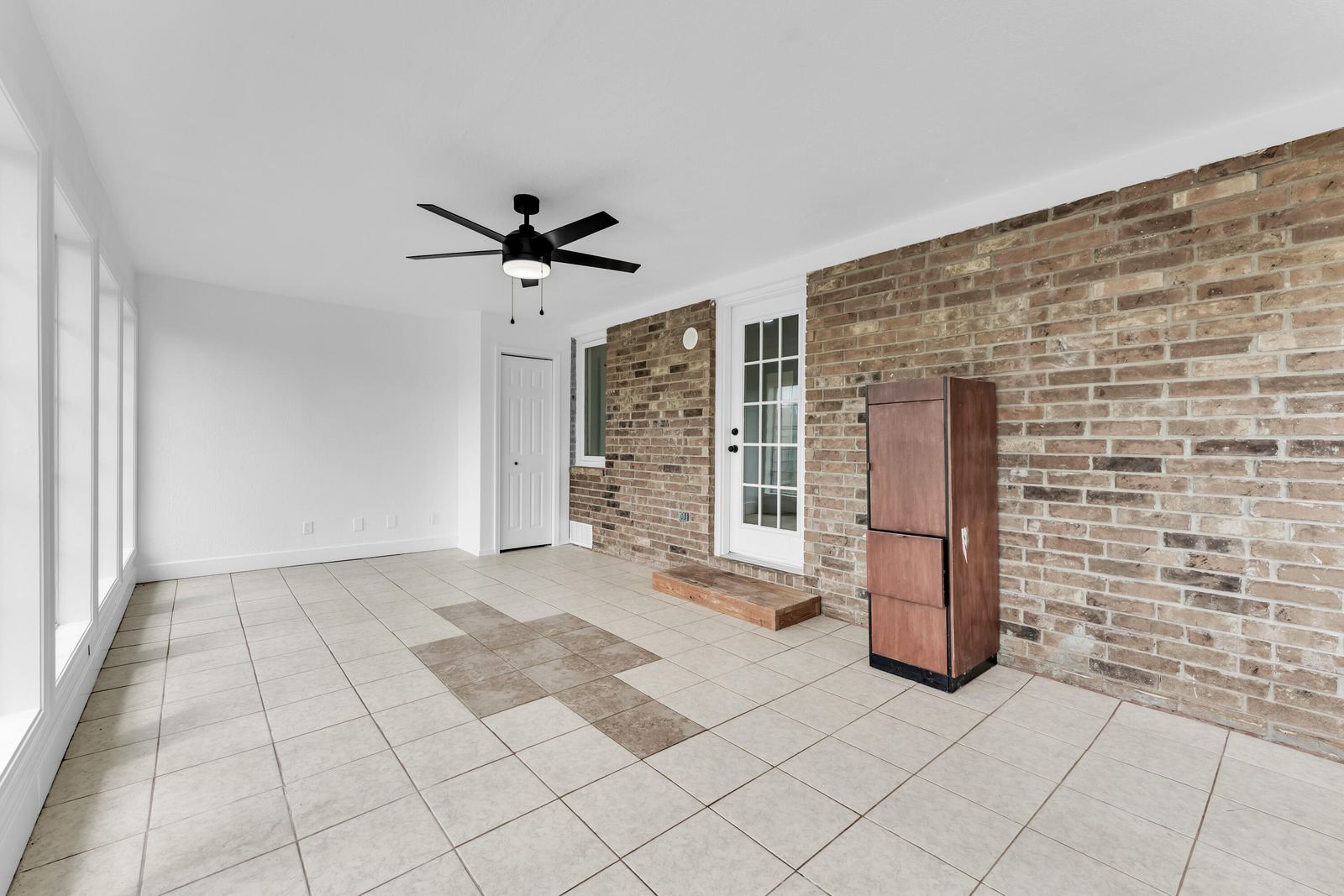21 at 1348 E Arlington Street, Springfield, MO 65803