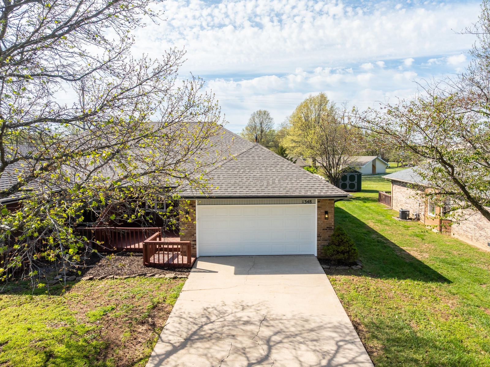 32 at 1348 E Arlington Street, Springfield, MO 65803