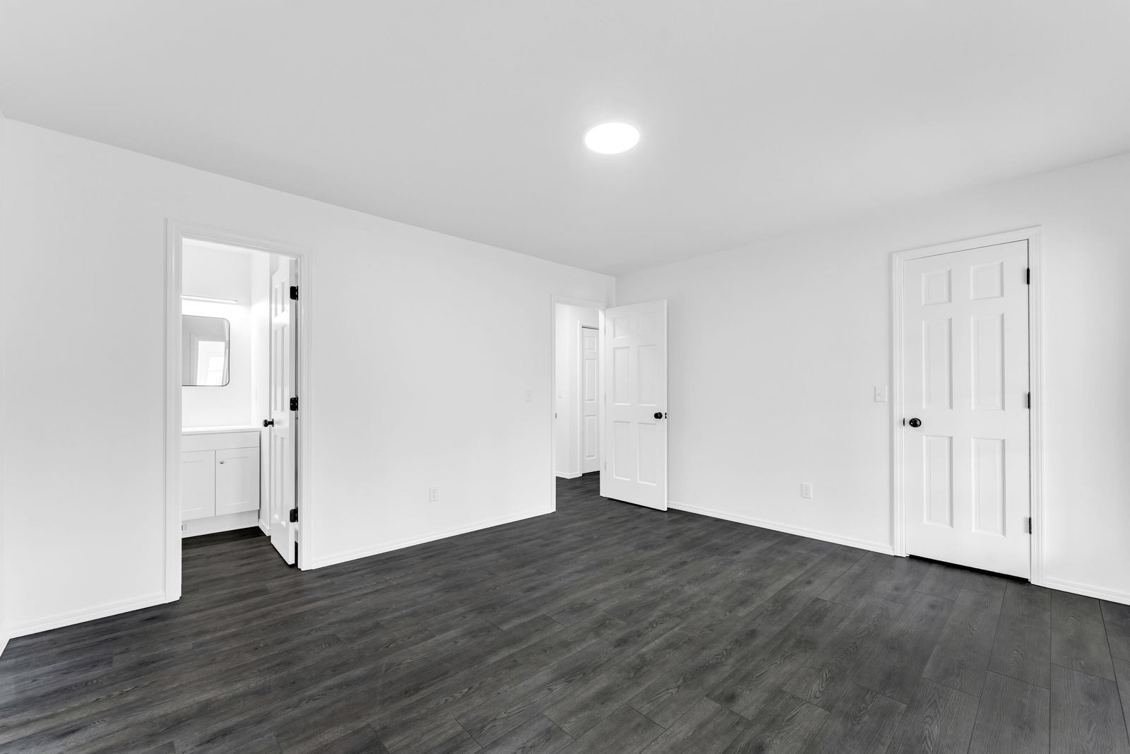 18 at 1348 E Arlington Street, Springfield, MO 65803