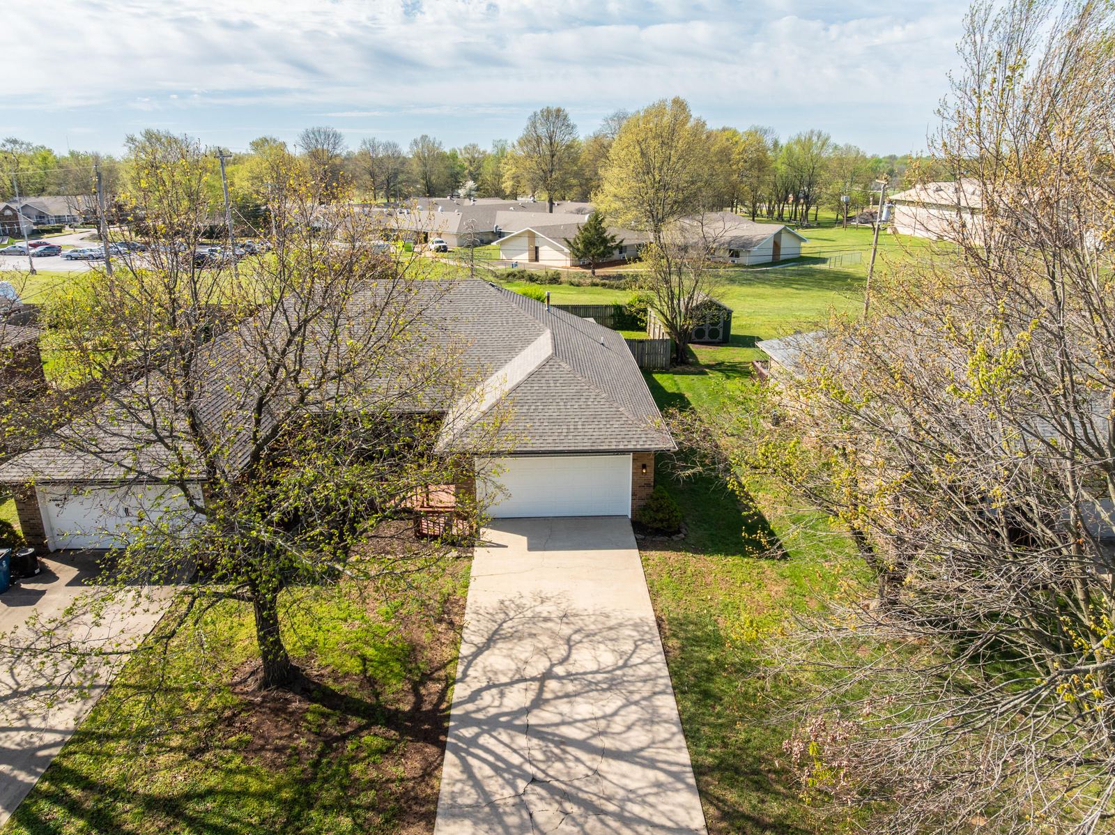 34 at 1348 E Arlington Street, Springfield, MO 65803