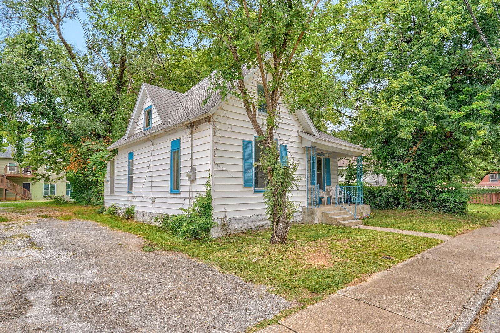 521 W Harrison St-3 at 521 W Harrison Street, Springfield, MO 65806