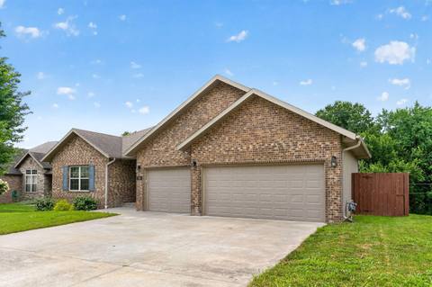 IMG_1797 at 831 N Grapevine Road, Springfield, MO 65802