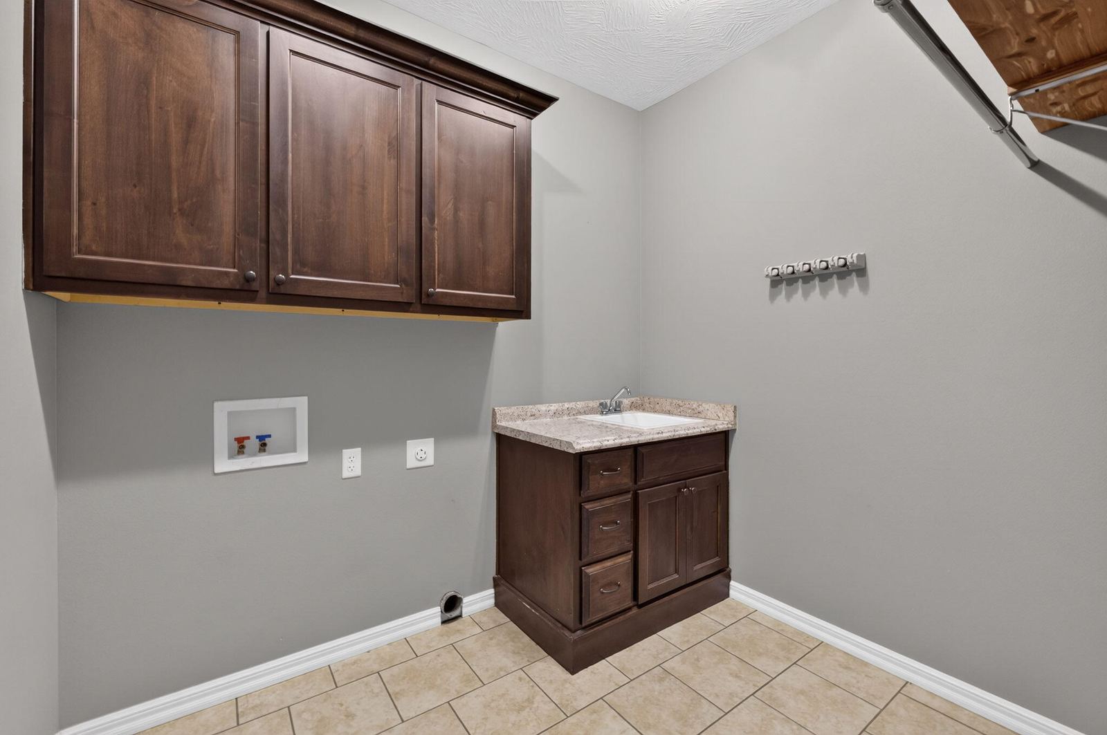 IMG_1770 at 831 N Grapevine Road, Springfield, MO 65802