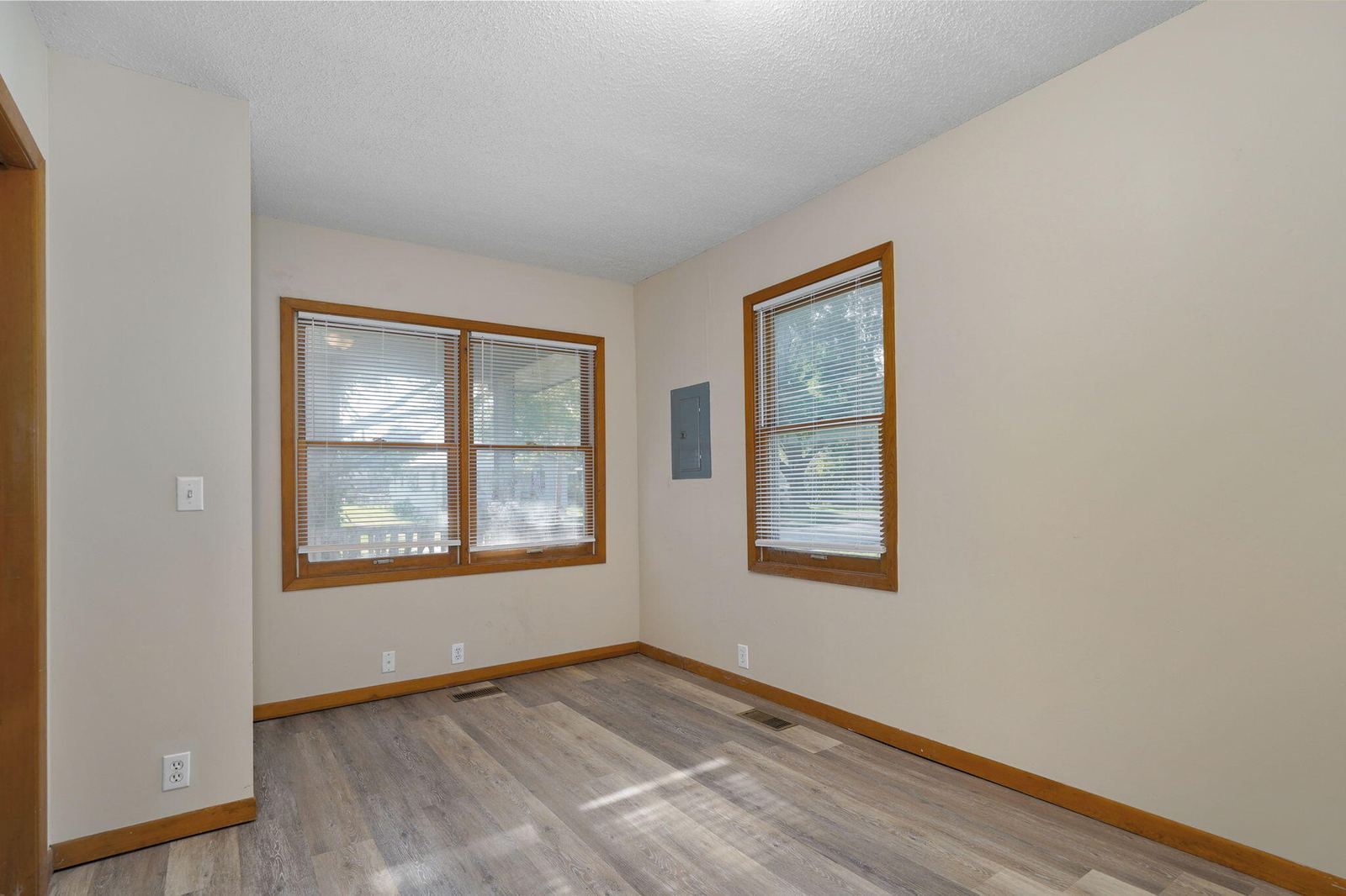 1038 S Stewart Ave-14 at 1038 S Stewart Avenue, Springfield, MO 65804