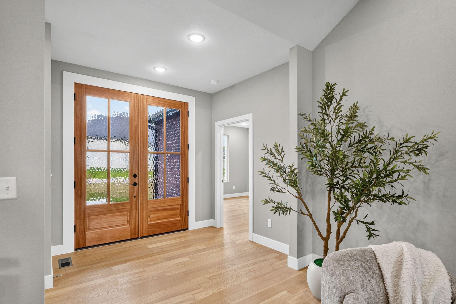 entry at 5048 E Swale Court, Springfield, MO 65802