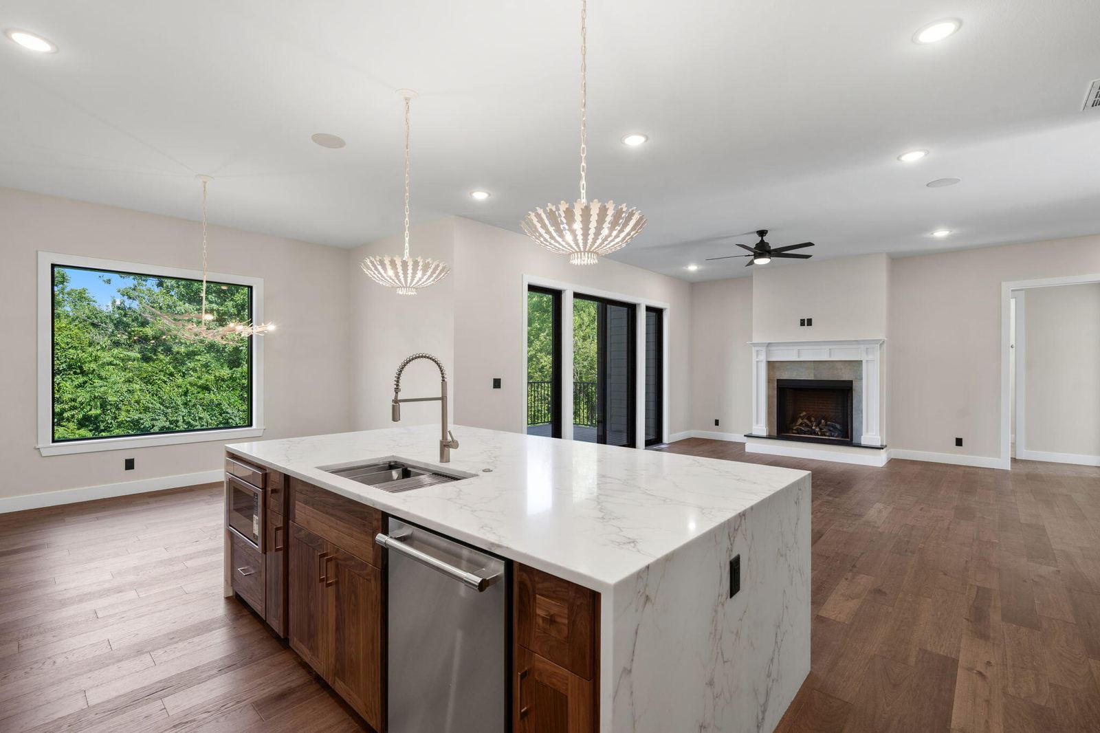 18-web-or-mls-DSC00643 at 254 S Mumford Court, Springfield, MO 65802