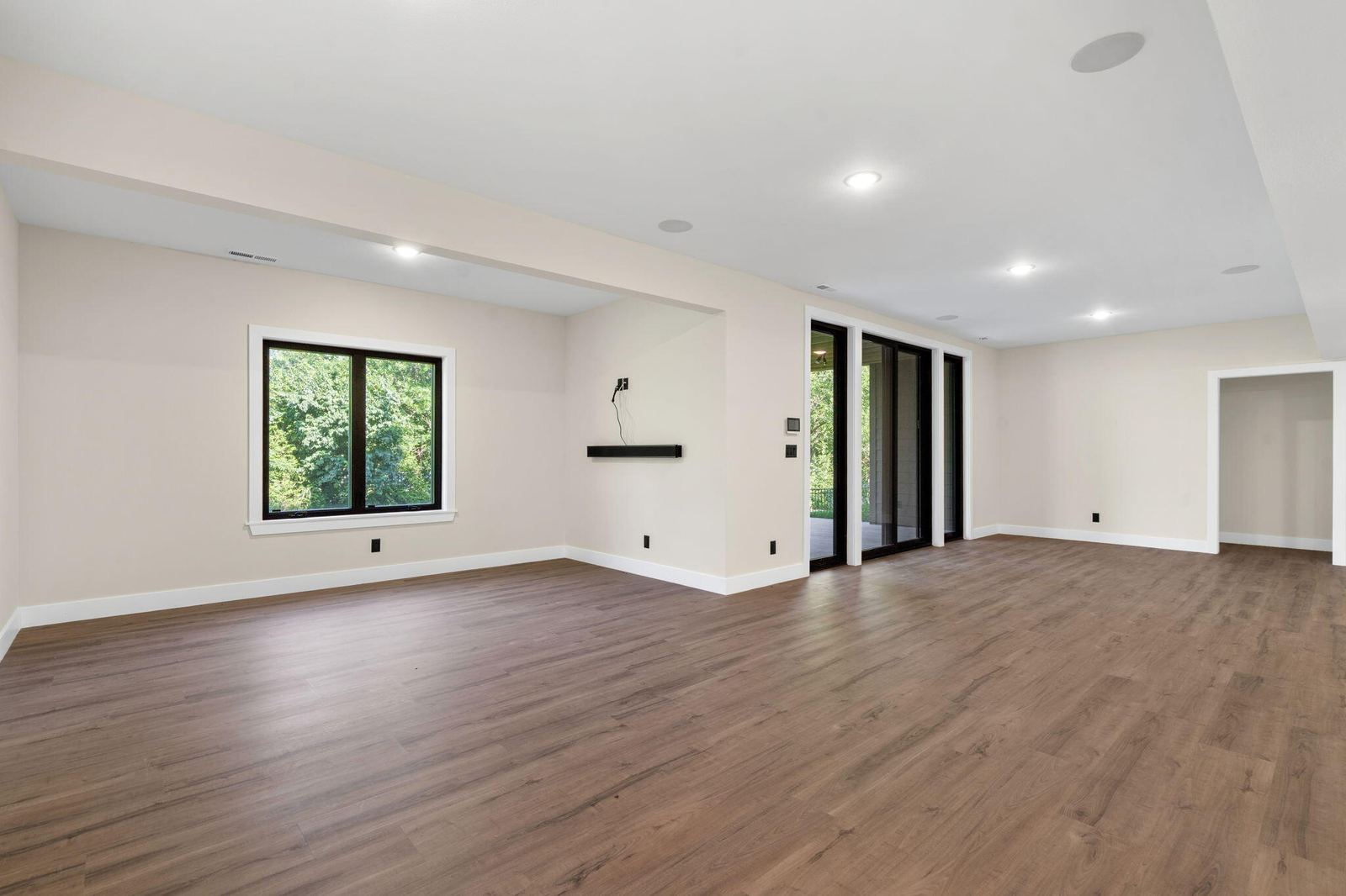 67-web-or-mls-DSC00805 at 254 S Mumford Court, Springfield, MO 65802