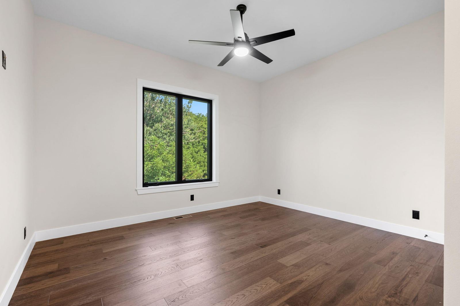 32-web-or-mls-DSC00671 at 254 S Mumford Court, Springfield, MO 65802