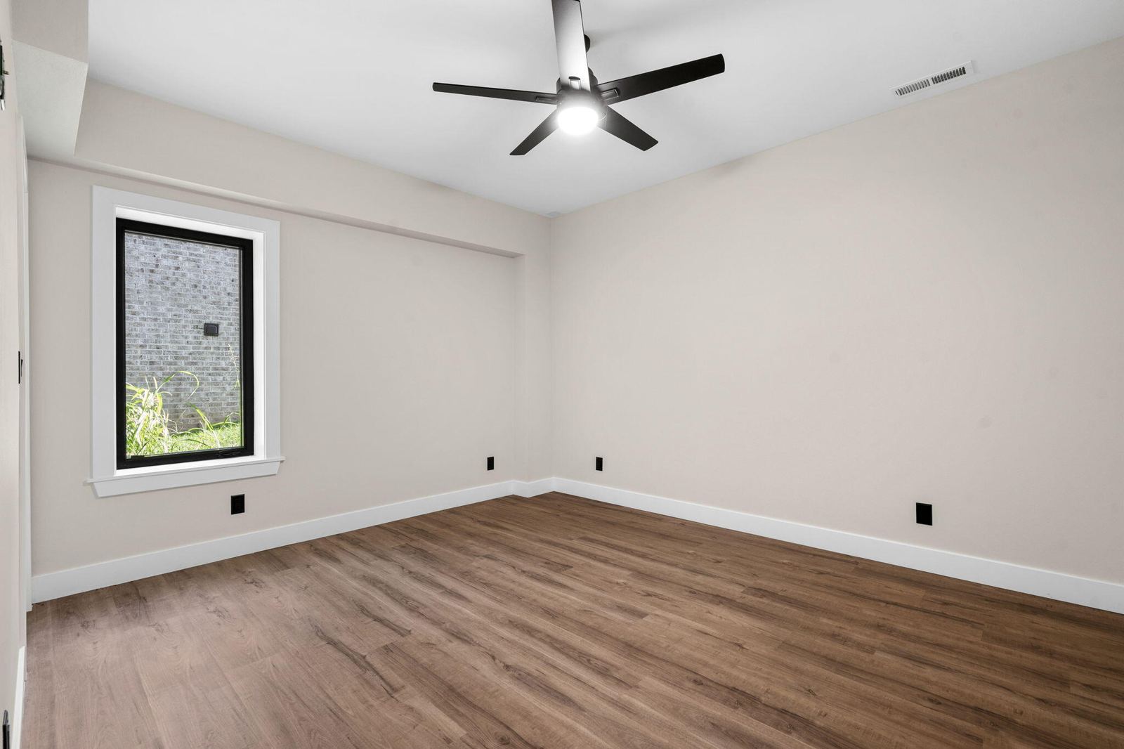 77-web-or-mls-DSC00836 at 254 S Mumford Court, Springfield, MO 65802
