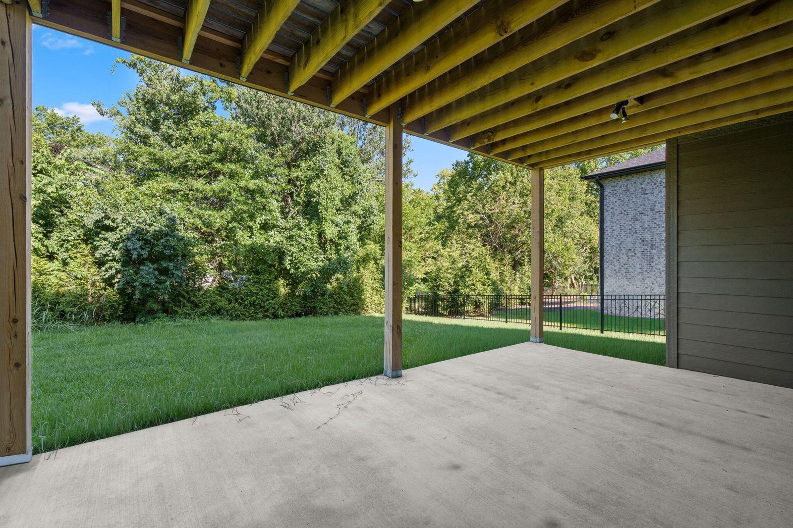 84-web-or-mls-DSC00859 at 254 S Mumford Court, Springfield, MO 65802