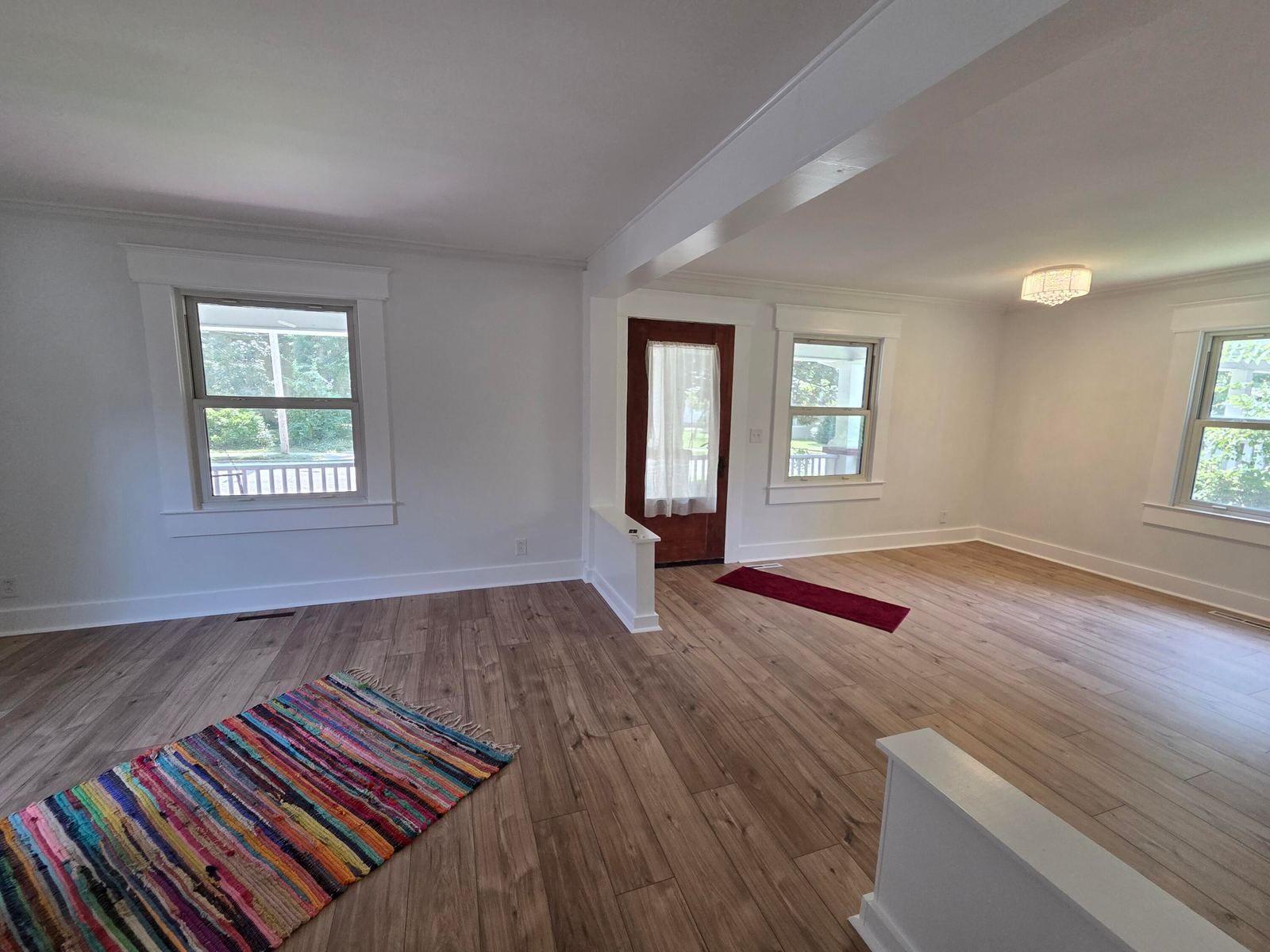 20052 at 1633 E Lombard Street, Springfield, MO 65802