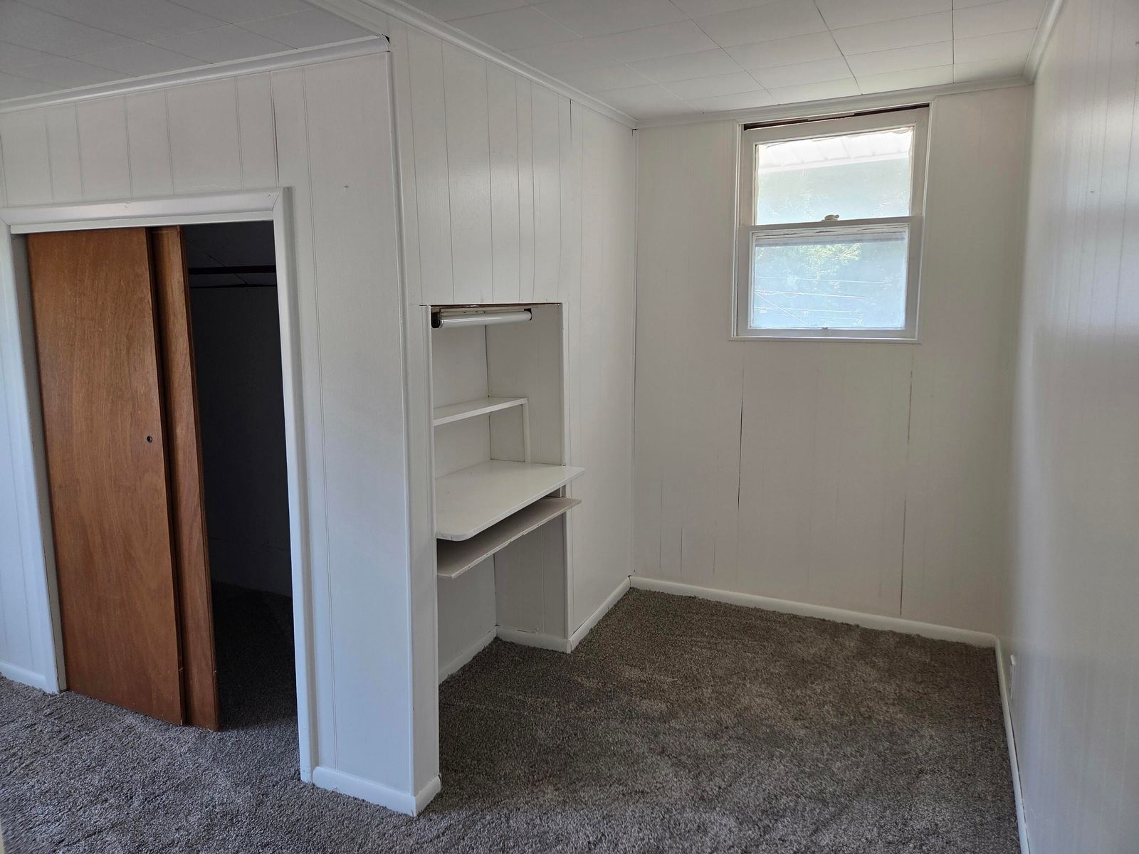 20074 at 1633 E Lombard Street, Springfield, MO 65802