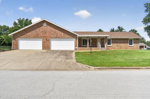 Front of 421 S Troy Avenue, Springfield, MO 65802