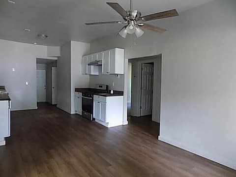DSCN8648 at 2111 N Newton Avenue, Springfield, MO 65803