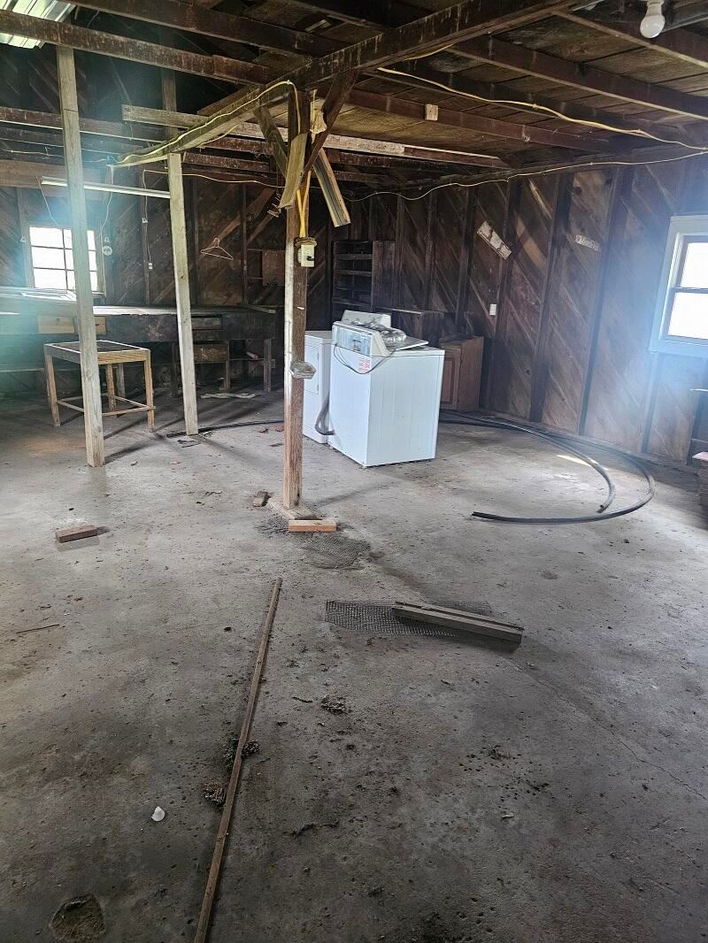garage2 at 3117 N Farm Road 123, Springfield, MO 65803